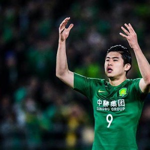 天天盈球官网-张玉宁：再出国踢球未必是首选 一度曾想到退役