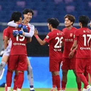 天天盈球足球比分-一场1-1，让中超最大黑马诞生：8场仅丢6球+狂揽18分，创造新历史
